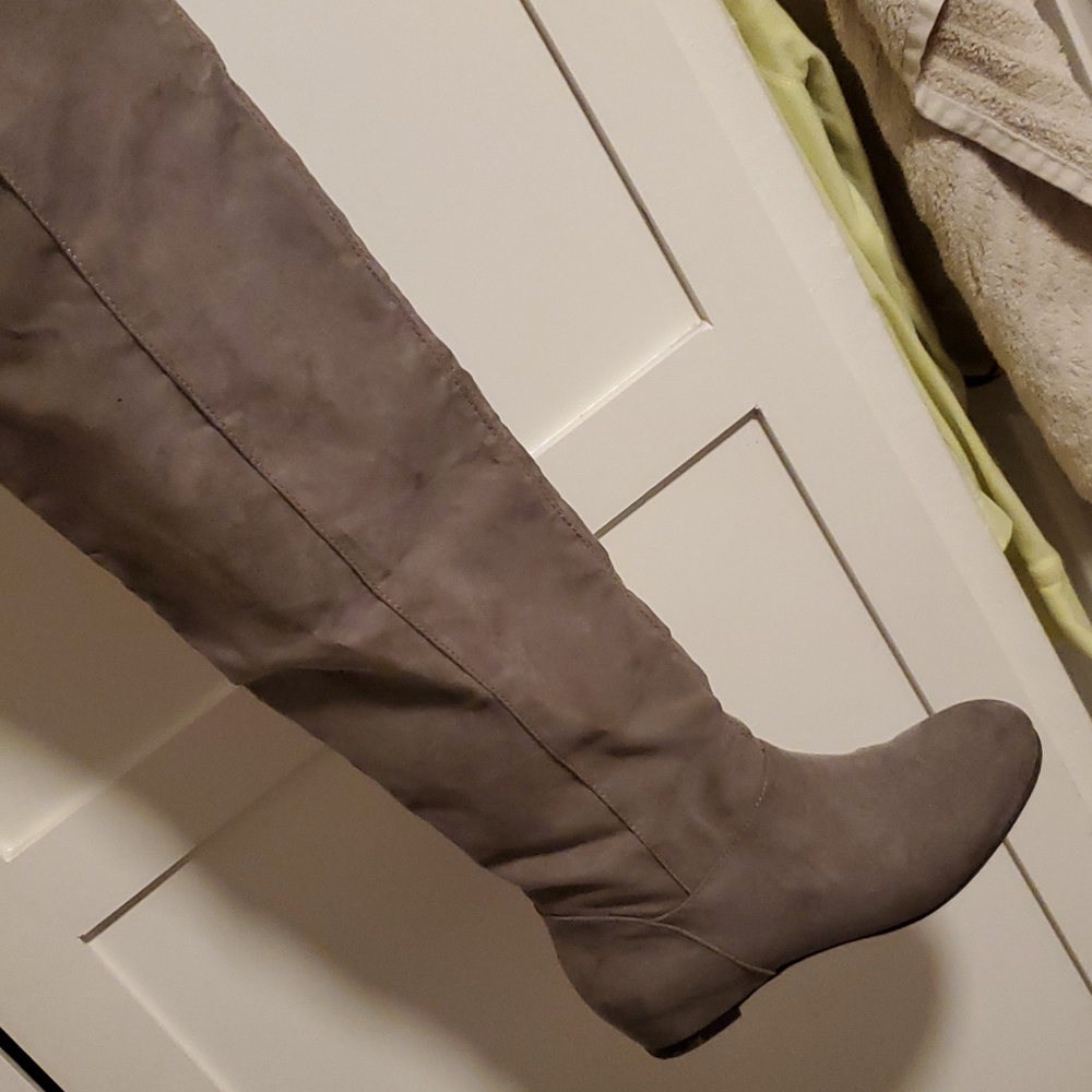 Knee high boots (8)